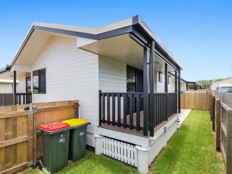 1/4 Glenmore Road, Park Avenue QLD 4701